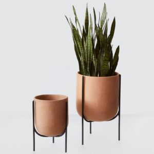 Classic Stoneware Decorative Planter in Clay